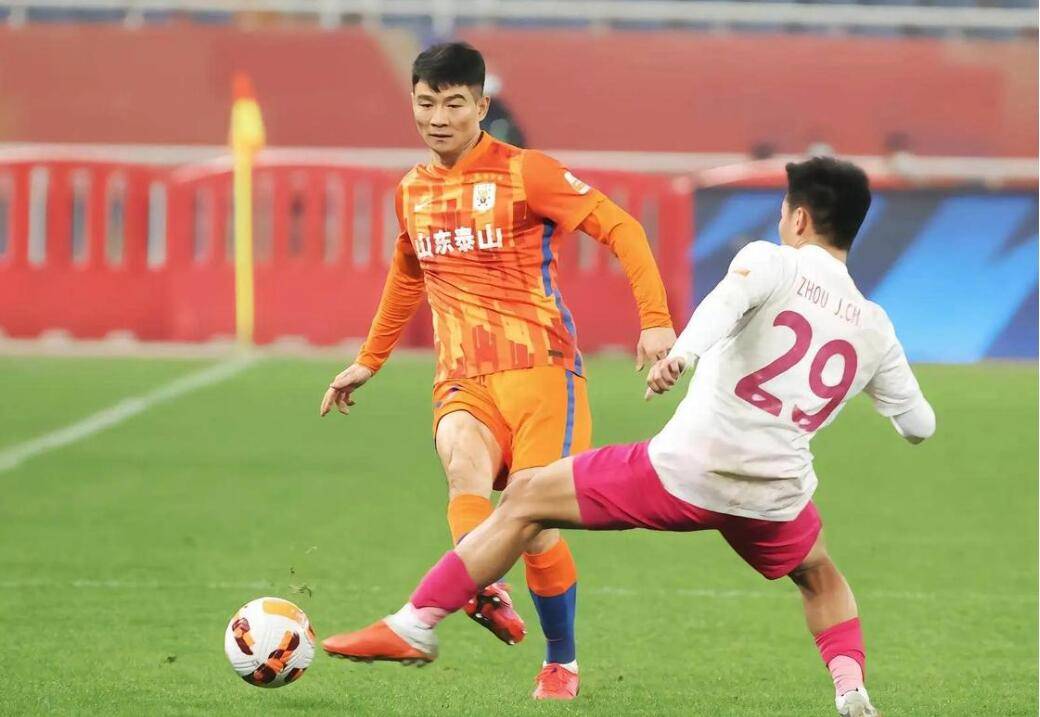 山东泰山爆发神级表现,亚冠被彻底压制,破门的简单介绍 山东泰山爆发神级表现,亚冠被彻底压制,破门的简单介绍