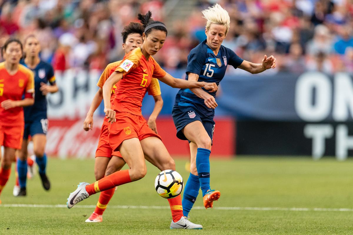 乌克兰女足球员在国际比赛中斩获入球 乌克兰女足球员在国际比赛中斩获入球