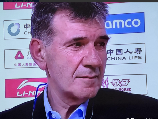 教练战术调整得当,全队发挥稳定 教练战术调整得当,全队发挥稳定