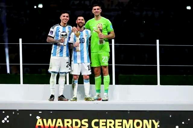 卡尔塔队摘得紧要胜利,晋级决赛 卡尔塔队摘得紧要胜利,晋级决赛