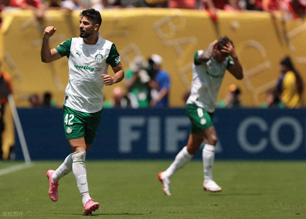 巴西队成功晋级南美洲锦标赛半决赛! 巴西队成功晋级南美洲锦标赛半决赛!