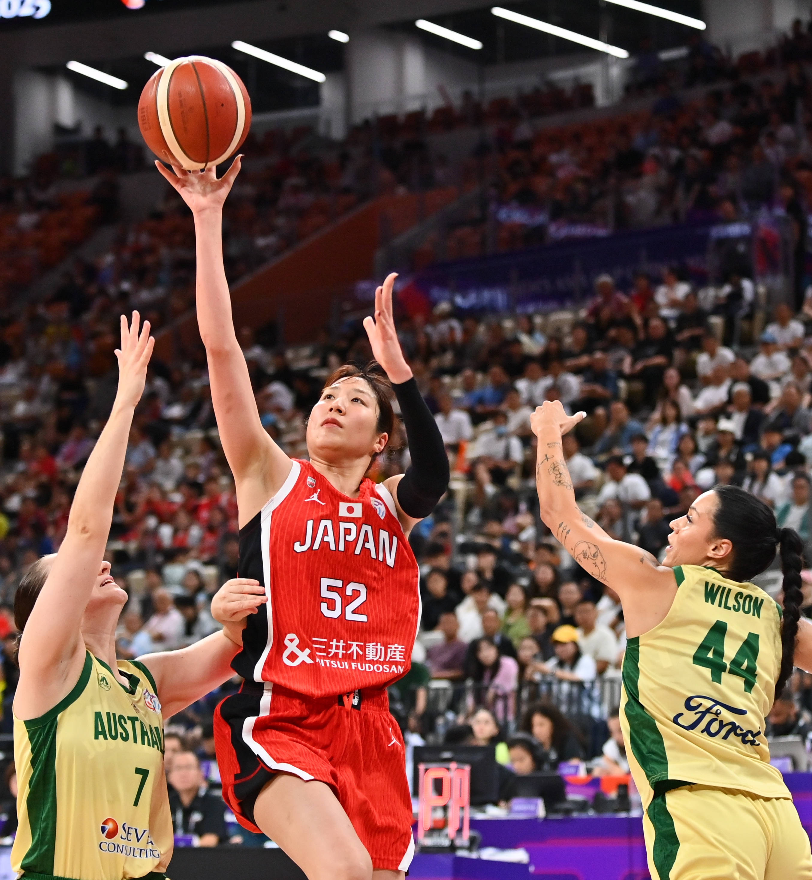 爱游戏网页版入口-澳大利亚篮球明星勇夺得分王，助球队跻身前列