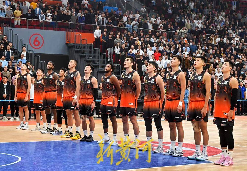 爱游戏馆-球队在比赛中展现出了团队精神