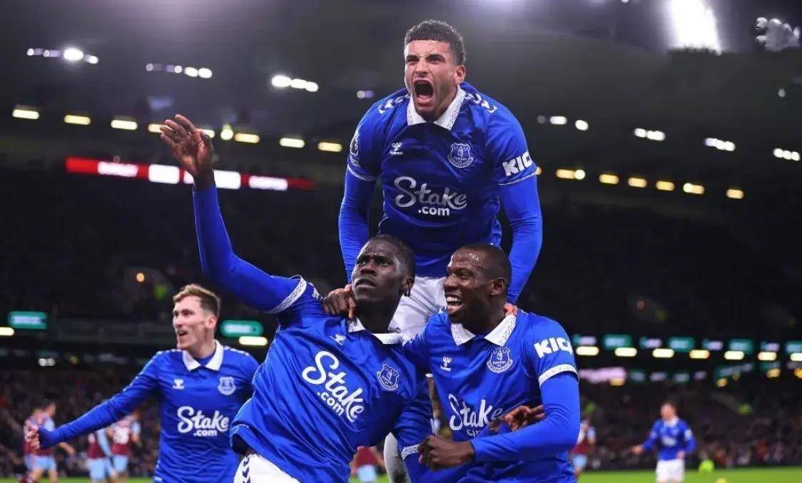 爱游戏网页版入口-切沃主场告捷，保住降级区外位置