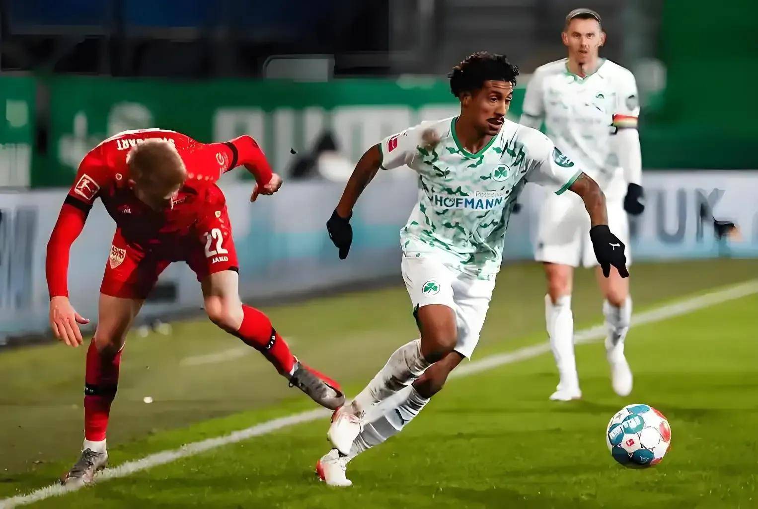 包含柏林赫塔客场逆转胜利,逼近中游位置的词条 包含柏林赫塔客场逆转胜利,逼近中游位置的词条