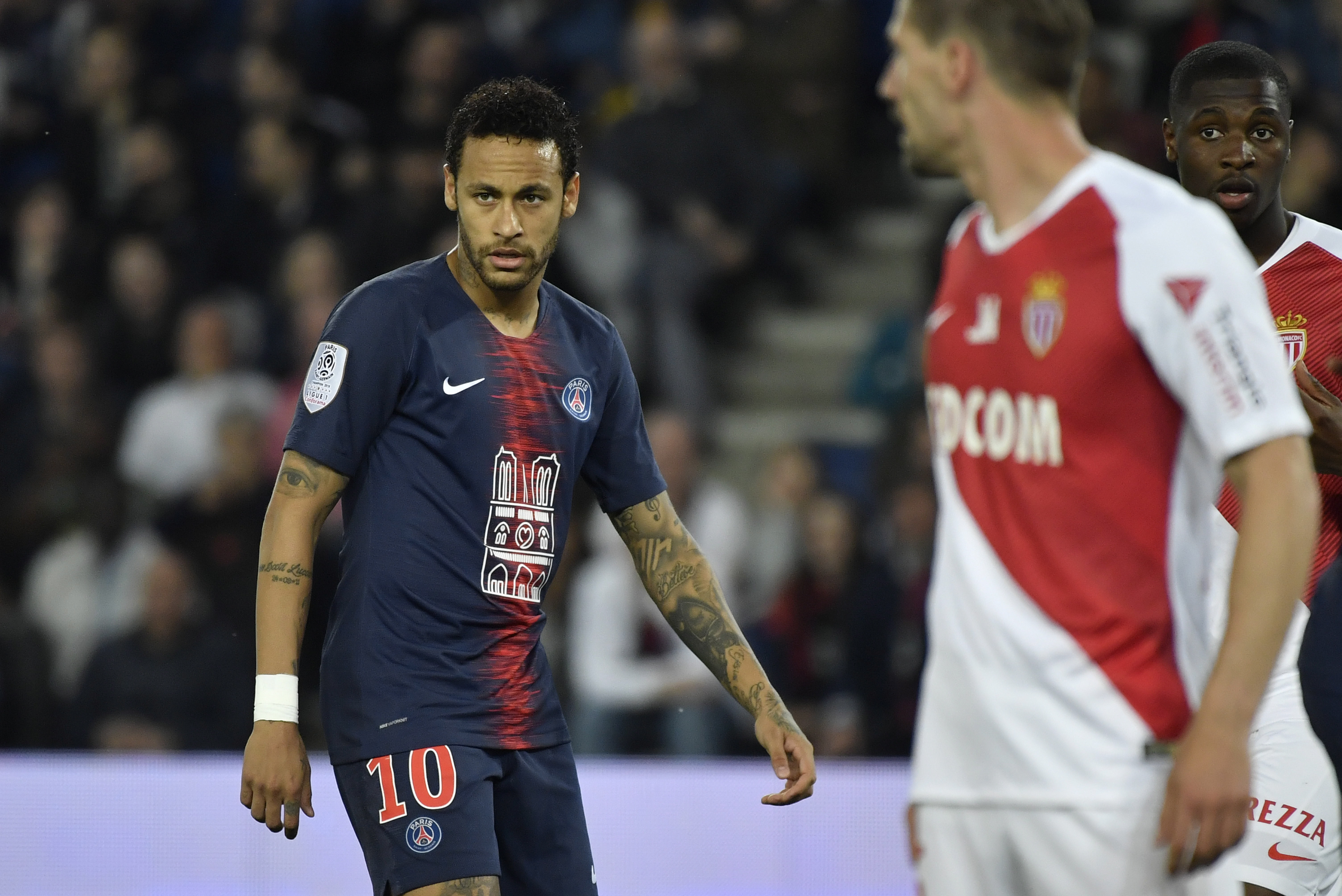 包含巴黎圣日耳曼在比赛中表现出色,获得胜利的词条 包含巴黎圣日耳曼在比赛中表现出色,获得胜利的词条