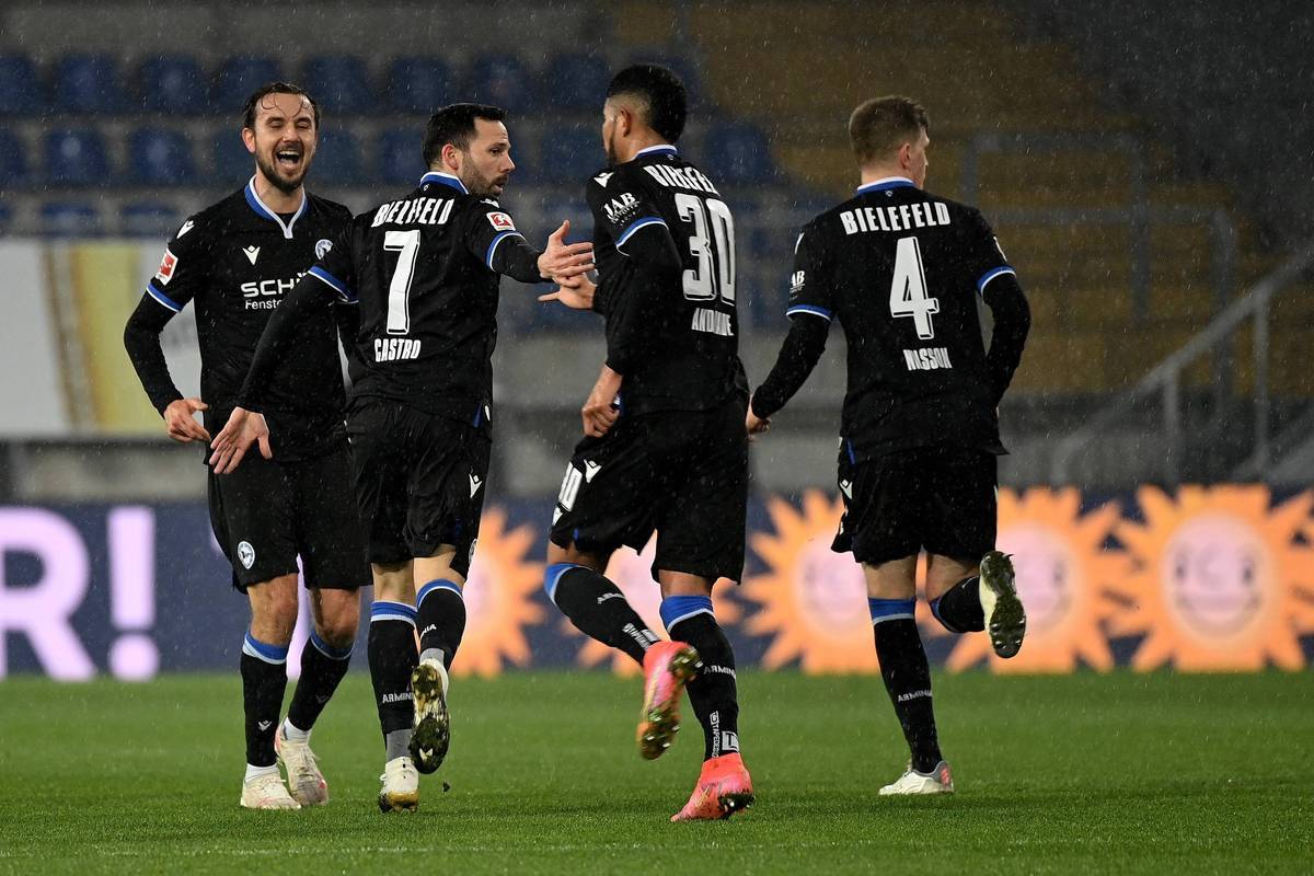 比勒费尔德队防守严密,客场战平对手的简单介绍 比勒费尔德队防守严密,客场战平对手的简单介绍