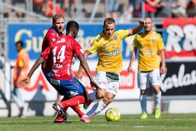 奥萨苏纳客场逆转战胜对手,全取三分 奥萨苏纳客场逆转战胜对手,全取三分