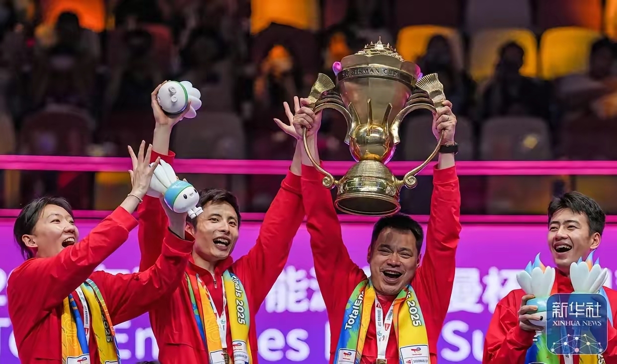 精湛技艺华丽表现,球员们彰显出色实力 精湛技艺华丽表现,球员们彰显出色实力