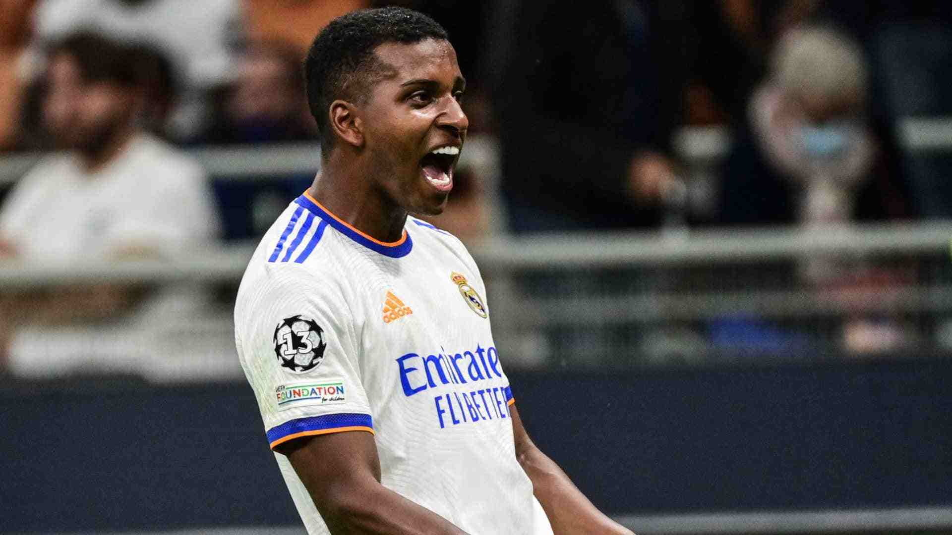 尼斯队在比赛中勇敢取得胜利 尼斯队在比赛中勇敢取得胜利