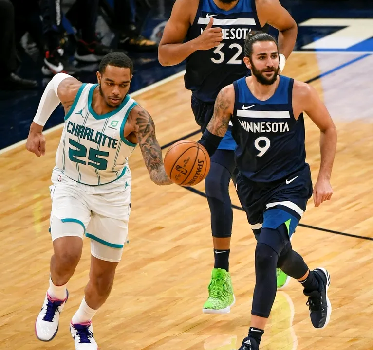 包含篮板数据集团突出,森林狼全队驰援的词条 包含篮板数据集团突出,森林狼全队驰援的词条