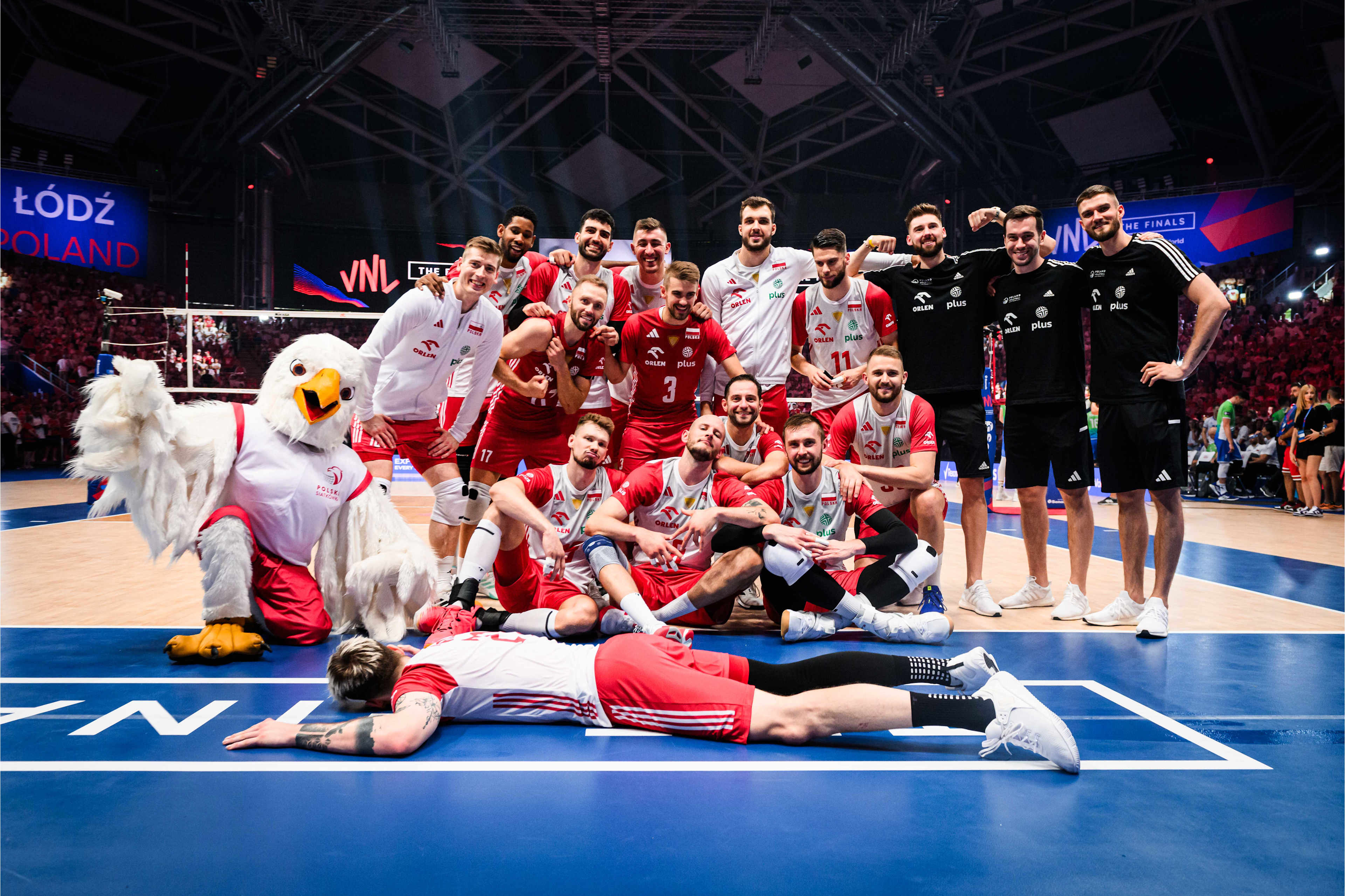 斯洛文尼亚队精诚团结,欧洲国家杯战场信心百倍!的简单介绍 斯洛文尼亚队精诚团结,欧洲国家杯战场信心百倍!的简单介绍