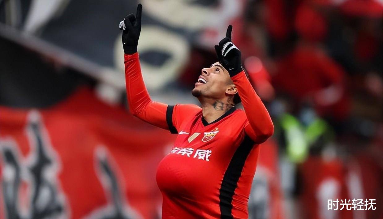 风雨兼程!球队赢得胜利受尽考验 风雨兼程!球队赢得胜利受尽考验