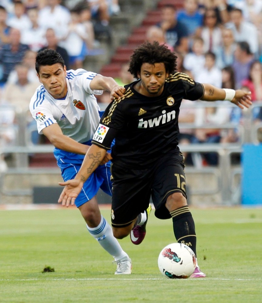 爱游戏网址-萨拉戈萨客场取胜，打破连败势头的简单介绍