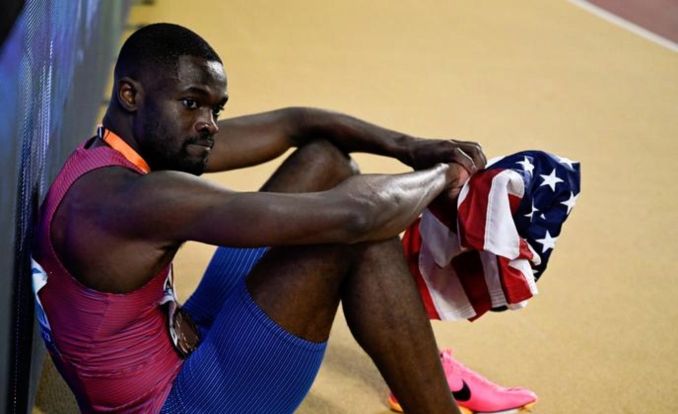 爱游戏入口-美国田径选手创造新记录夺金