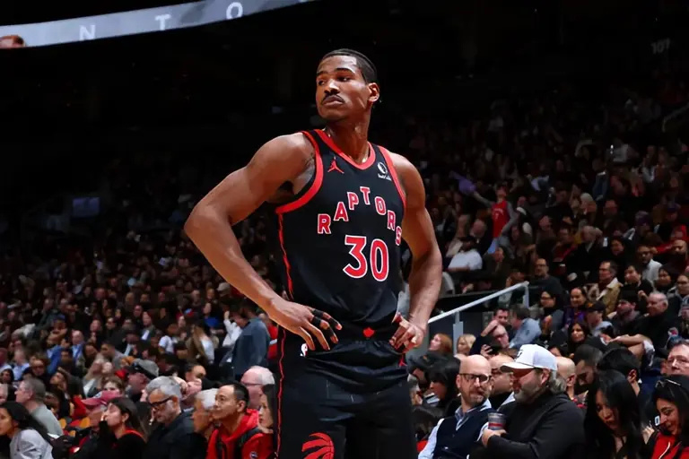 爱游戏下载-关于猛龙后卫创造新纪录，场均得分飙升的信息